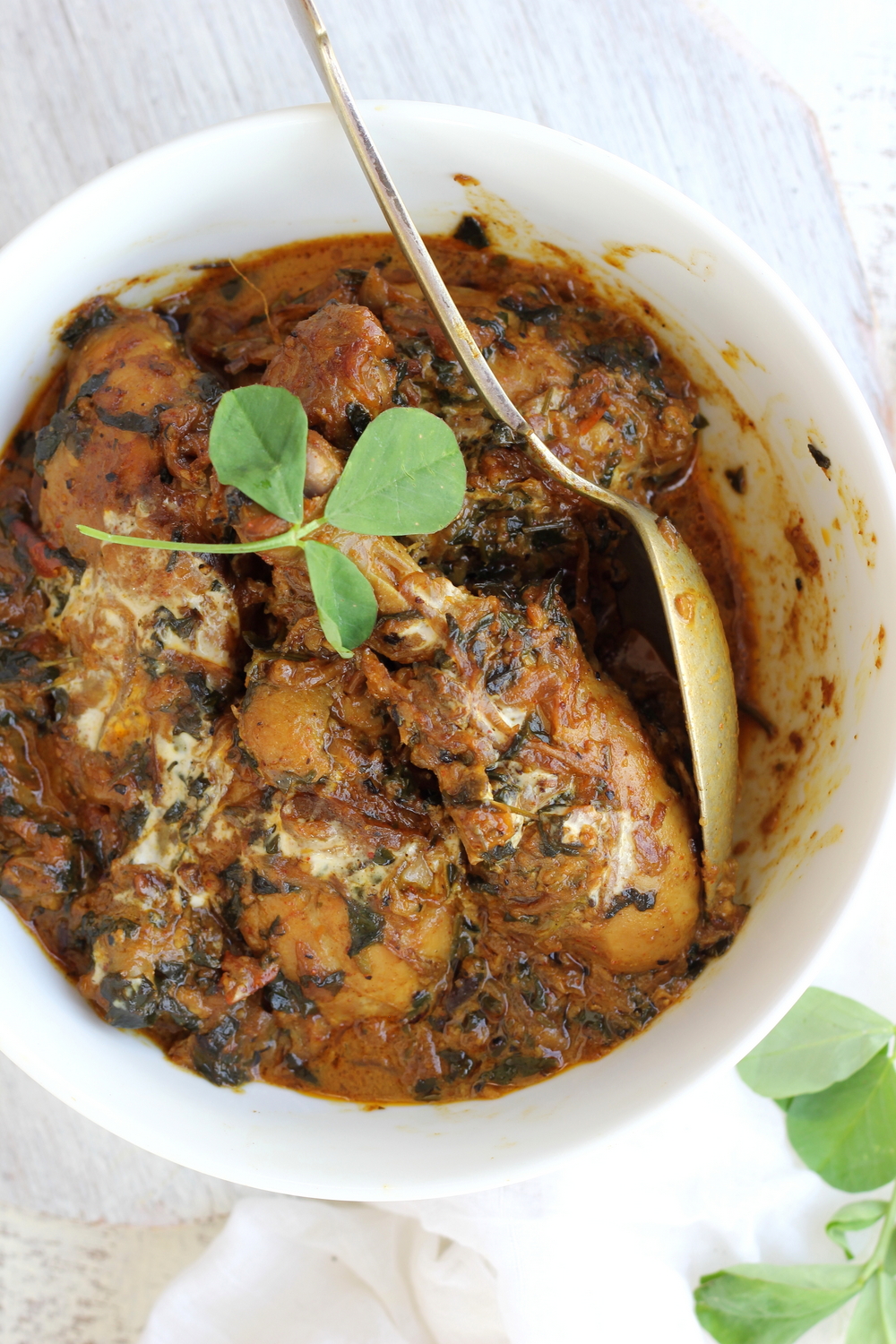 METHI MALAI MURG / मेथी मलाई मुर्ग (Chicken in Creamy Fenugreek Curry)