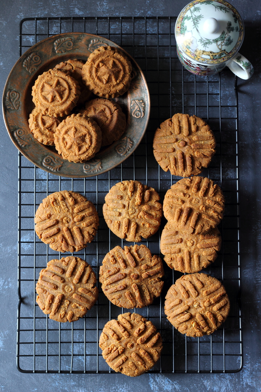 THEKUA – ठेकुआ (Fried Indian Cookies)