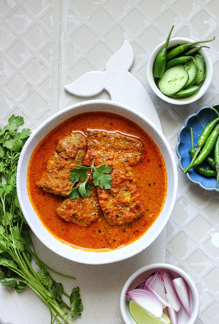 KELE KI ‘MACHHLI’ – केले की ‘मछ्ली’ (Green Banana ‘Fish’ Curry)